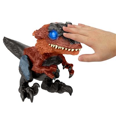 Figura mattel jurassic world dinosaurio desenjaulado en llamas